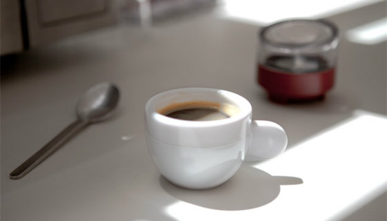 Еспрессо в мікрохвильовці з мініатюрною чашею Piamo [відео]