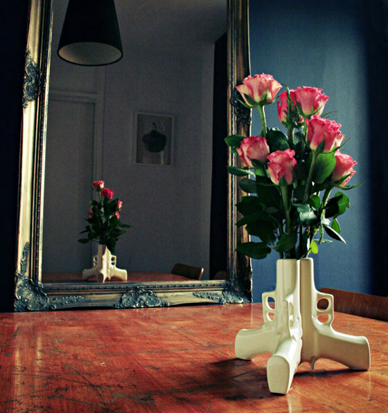 33 прикладу найбільш незвичайних квіткових ваз