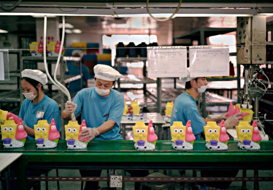 Фотографіі з китайської фабрики ігрушек