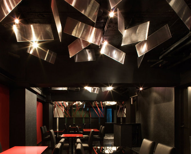 Дизайн інтер'єру ресторану Light Cave в Токіо