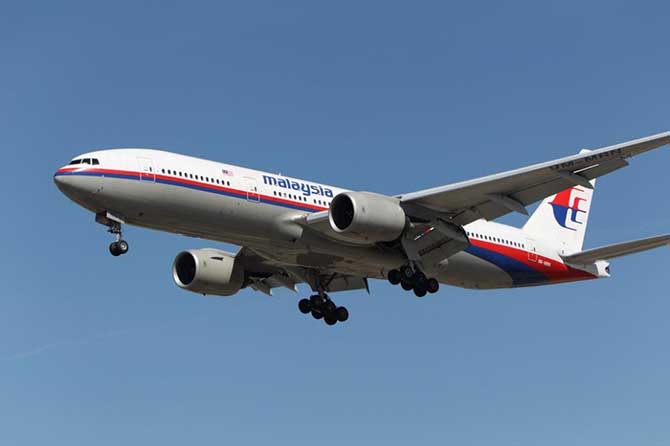 2 мільйони інтернет-користувачів шукають зниклий Малайзійський літак