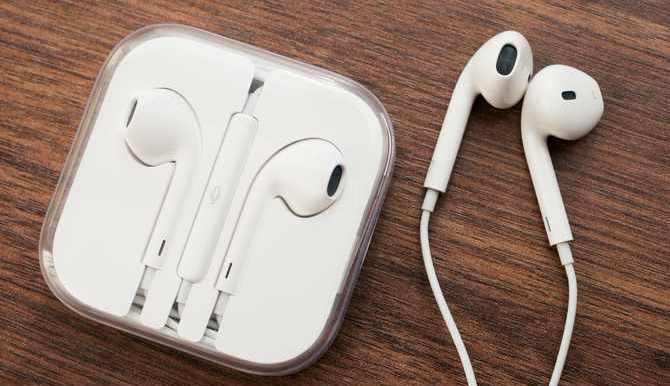 Наступне покоління Apple EarPods може використовувати акселерометр для покращення звуку
