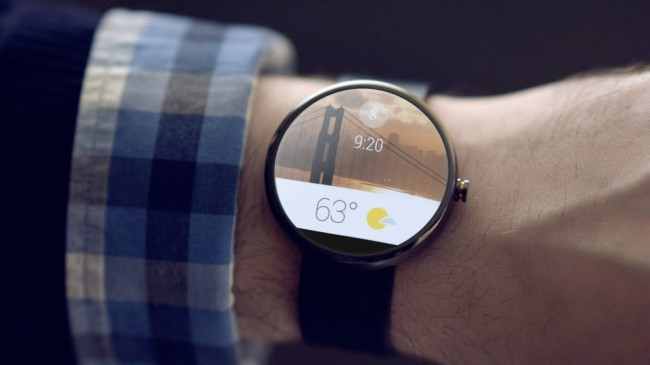 Розумних годинників на Android Wear офіційно в Україні поки не буде