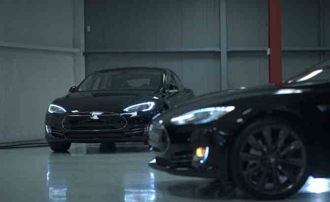 Нова Tesla Model D: 3.2 секунди до сотні, повний привід та автопілот